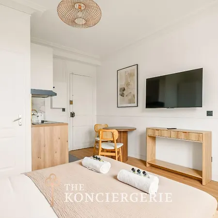 Apartment Contemporain Elegance Parisienne 2 Personnes Paris